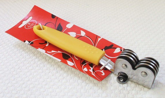 Точилка для ножей металлическая с пластмассовой ручкой 16 см Арт. 40734